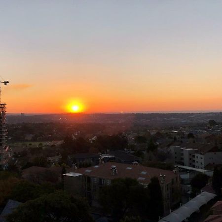 Sandton Skye Suites Johannesburg Ngoại thất bức ảnh